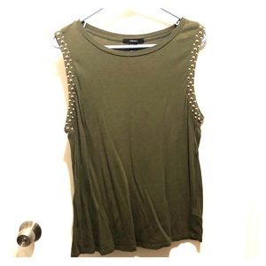Army green tank.